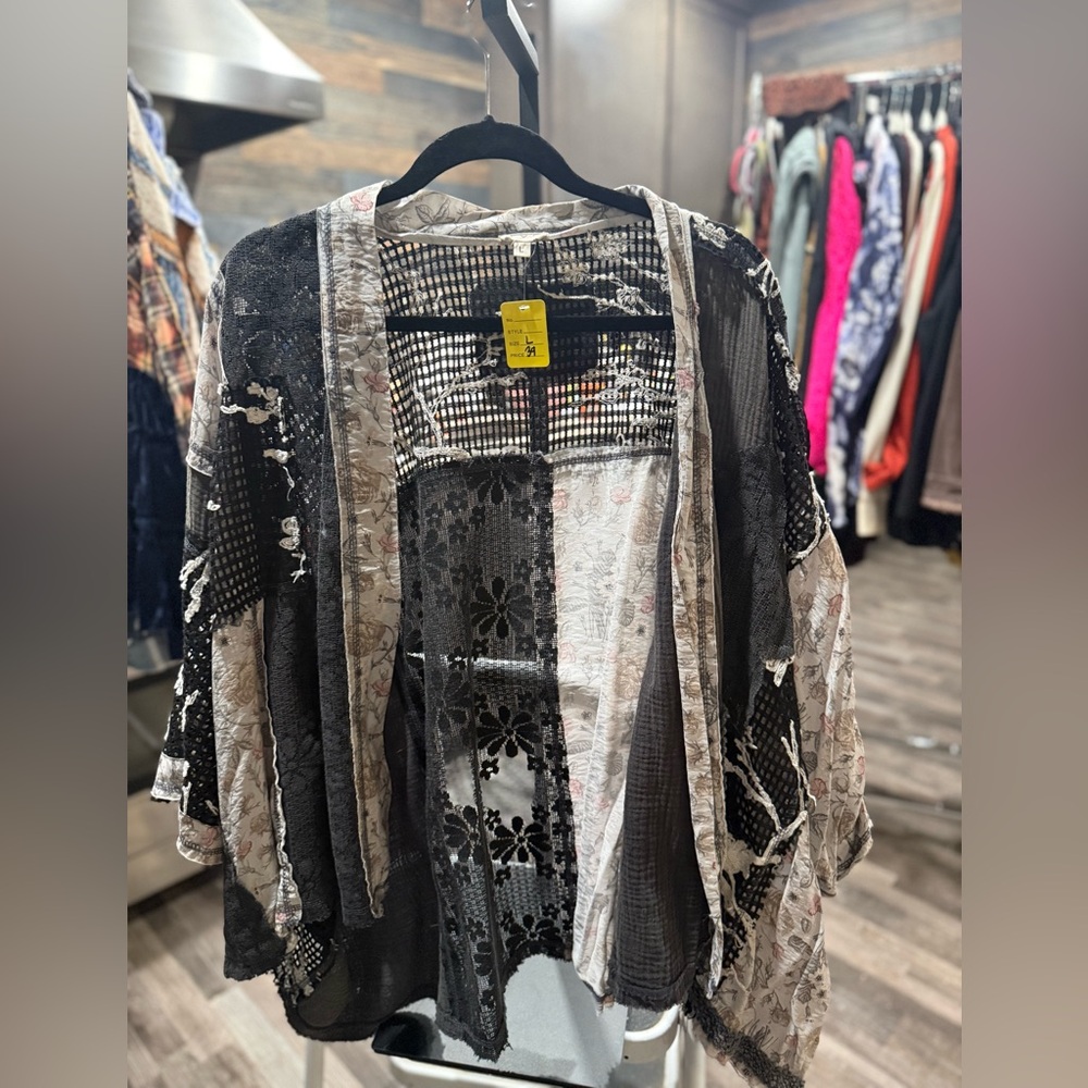 POL Floral Patchwork Jacket with Embroidered Deta… - image 2